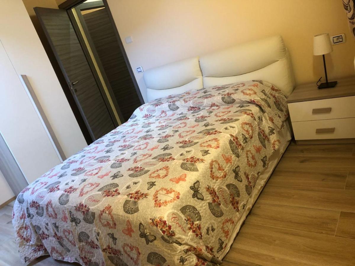 B&B Butterfly Bresimo Buitenkant foto